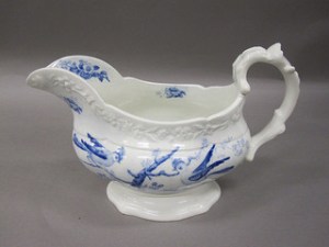 Porcelain gravy boat